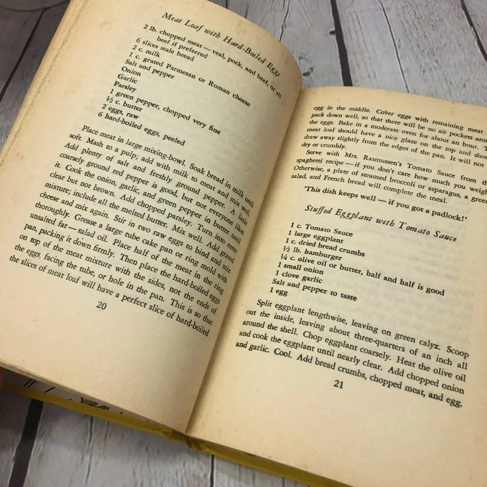VINTAGE Mrs. Rasmussen's book of ONE-ARM COOKERY cookbook 1946